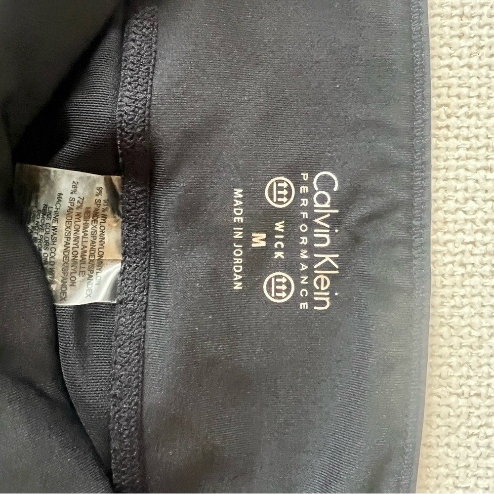 Calvin Klein black camo Performance Leggings - Picture 2 of 3